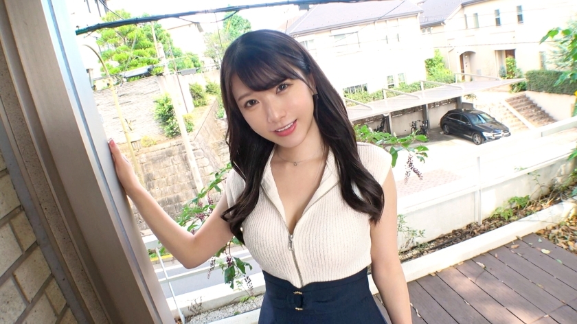 SIRO-5201 A beautiful older sister with a cute smile applied for an AV out of curiosity! She plays with her frustrated body and squirts a lot in front of the camera! ! Once she gets used to it, she takes turns attacking and defending, licking the man&#039